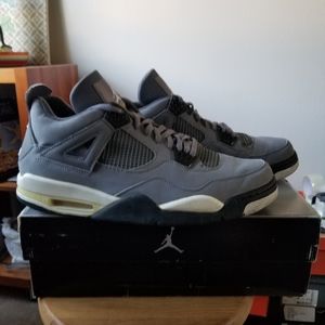Jordan 4's Cool Grey/ Charcoal